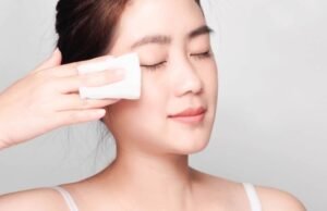 10 Pembersih Wajah Terbaik untuk Mengangkat Makeup