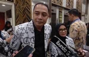 Mau Bekerja di Taksi Listrik? Ini Syarat Eri Cahyadi: Semua Karyawan Harus Punya KTP Surabaya