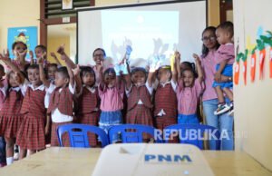 Ribu Anak Nasabah PNM Mekaar Dapat Lanjutkan Sekolah Berkat Beasiswa