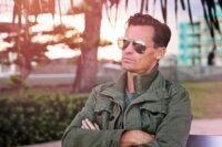 5 Tren Kacamata Pria 2025, Mulai Micro hingga Aviator