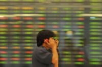 Tren Penguatan IHSG Mulai Redup, Rupiah Lesu di Awal Sesi