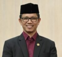 Wakil Ketua DPRK Banda Aceh Ajak Orang Tua Bawa Anak ke Sekolah di Hari Pertama