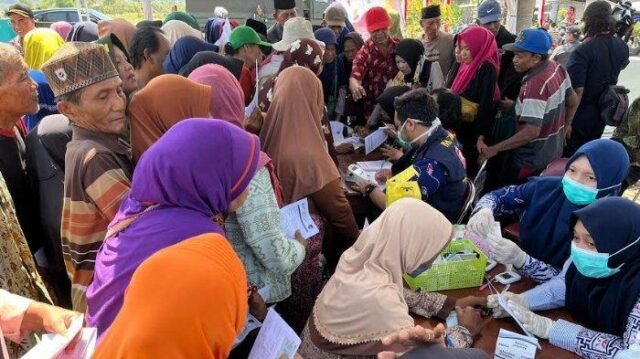 pemeriksaan-kesehatan-gratis-dinkes-kabupaten-kediri.jpg