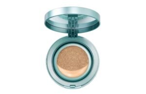 11 Bedak Wardah Tahan Lama dan Glowing, Tidak Luntur!