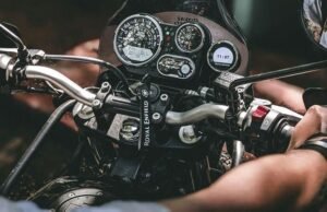 Cara Menggunakan Engine Brake pada Motor Kopling dengan Efisien