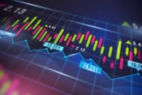 IHSG Turun, 7 Saham Potensi Untung