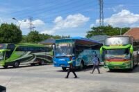 Dilarang Putar Musik, Sopir Bus Dihujat Penumpang