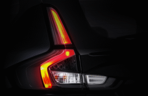 Suzuki Perkenalkan XL7 Hybrid Alpha Kuro, SUV Tangguh dengan Nuansa Eksklusif