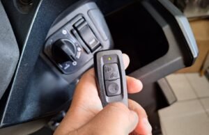 Pahami, Ini Alasan Jangan Letakkan Remote Keyless Dekat TV