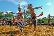 225px-Tari_Lengger.jpg