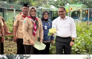 Kepala Dinas Pendidikan Jatim Resmikan Program Inovatif “School Food Care” di SMAN 1 Rengel