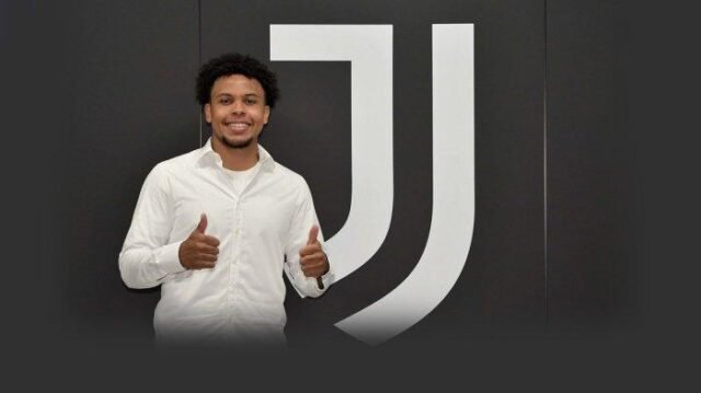 Weston-McKennie-belum-sepakat-gaji-dengan-Aston-Villa.jpg
