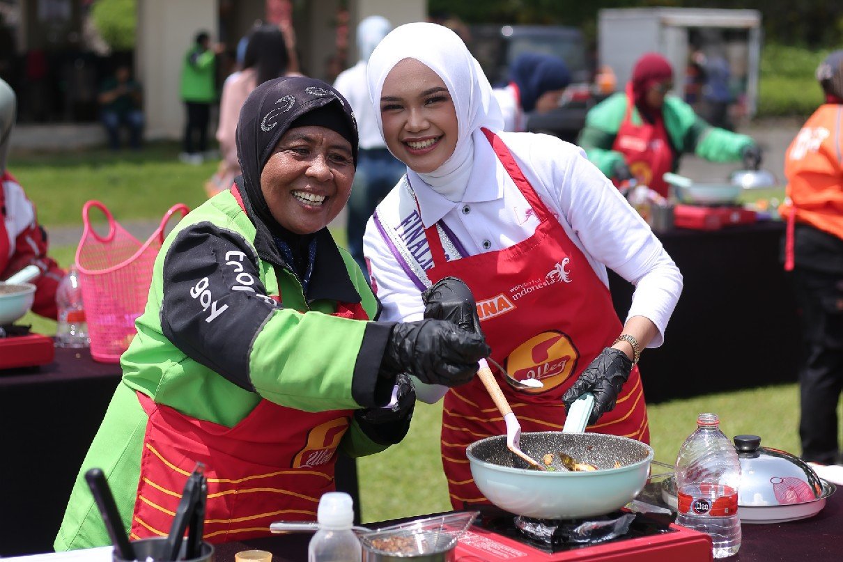 Finalis Puteri Indonesia Jatim Tantang Masak Bersama Driver Ojol dari FINNA