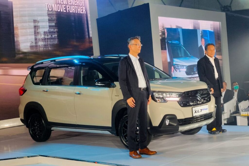 XL7 Hybrid Lebih Murah, Veloz Hybrid Unggul di Sini