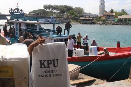 Distribusi Logistik Udara Mencapai 8 Kampung Terpencil di Aceh Tengah