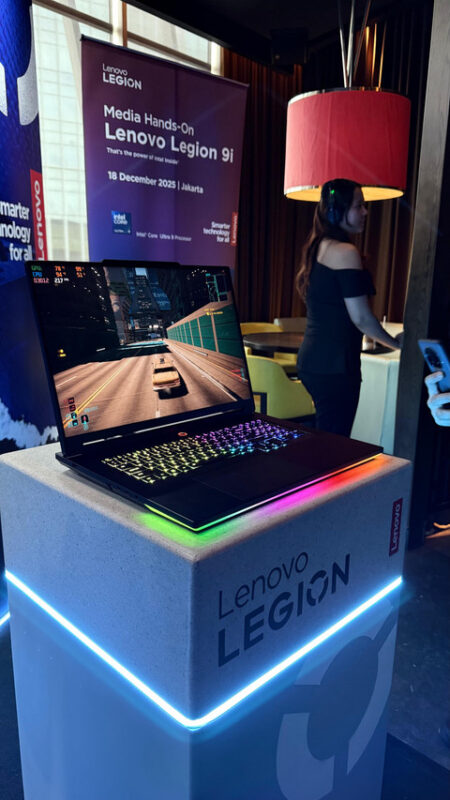 Harga dan Spesifikasi Laptop ‘Dewa’ Lenovo Legion 9i Gen 10 Resmi Dirilis di RI