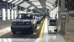 Kasus mobil listrik terbakar di Jakarta, VinFast janjikan keamanan lebih baik