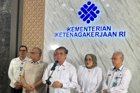 Menteri Tenaga Kerja Jelaskan Alasan Formula UMP 2026 Gunakan Rentang Alfa 0,5-0,9