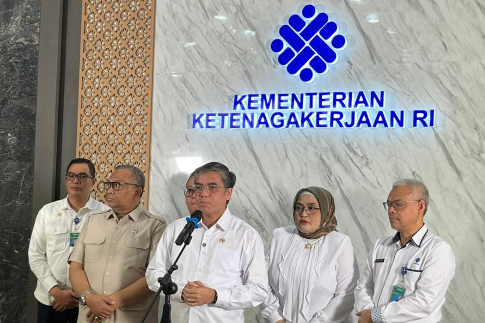 Menteri Tenaga Kerja Jelaskan Alasan Formula UMP 2026 Gunakan Rentang Alfa 0,5-0,9
