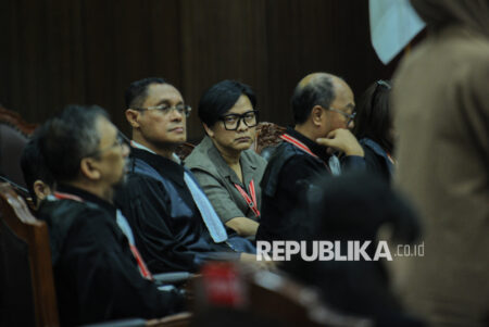 MK Putuskan Uji Materi UU Hak Cipta yang Diajukan Armand Maulana Cs