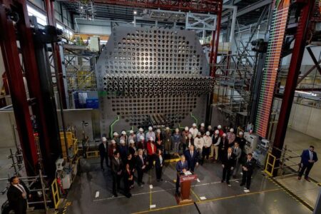 Barat Pertaruhkan Energi Nuklir dengan Dana Publik di Tengah Kebutuhan Global