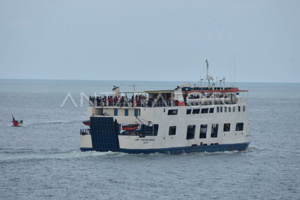 Pemudik Selayar Nikmati 5 Pilihan Kapal Feri Jelang Tahun Baru