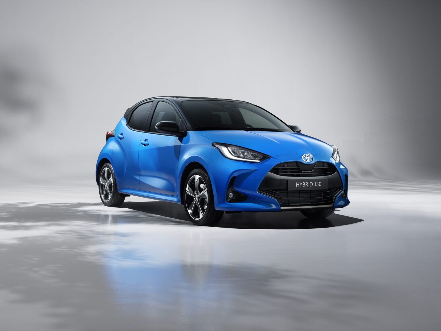 Toyota Corolla 2026: Sedan Premium Hemat Bahan Bakar dengan Teknologi Terkini