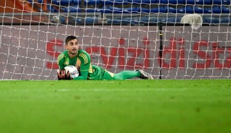 Juventus Tertarik Datangkan Christos Mandas Jika Perin Pergi