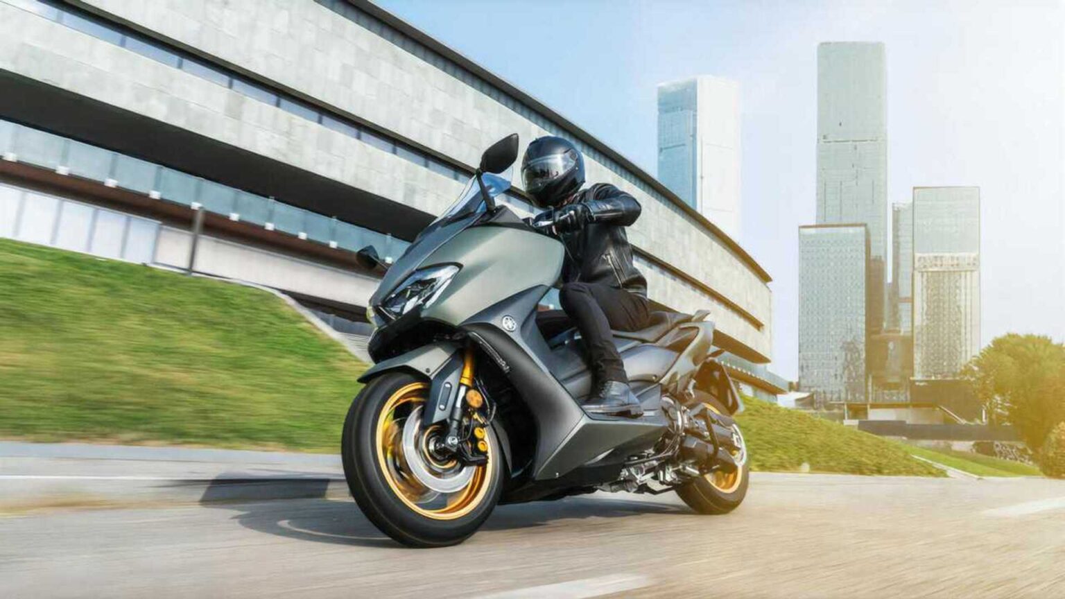 Peluncuran Yamaha NMAX, XMAX & TMAX 2026: Livery Khusus & Teknologi Terbaru