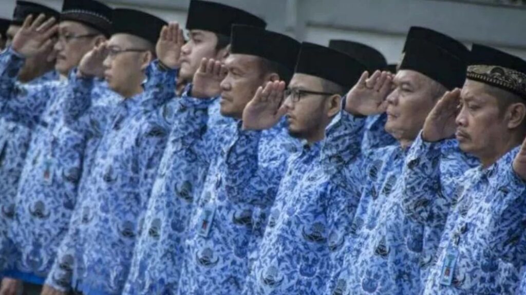 Aksi Sawer PNS Wanita Usai Dilantik Berujung Sanksi