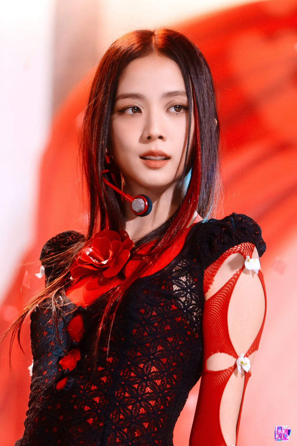 Jisoo BLACKPINK Rayakan Ulang Tahun dengan Fans di Acara Hot Pot Mewah