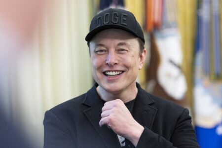 Elon Musk: Tiongkok Siap Jadi Raja AI Dunia, Pakar Setuju
