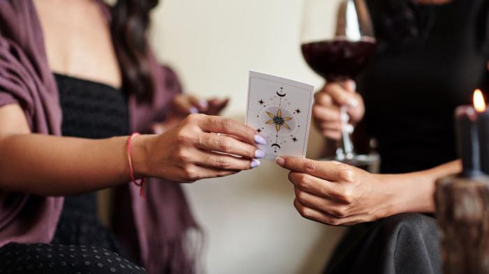 Ramalan Zodiak Senin 12 Januari 2026: Cancer Sukses, Scorpio Perbaiki Hubungan