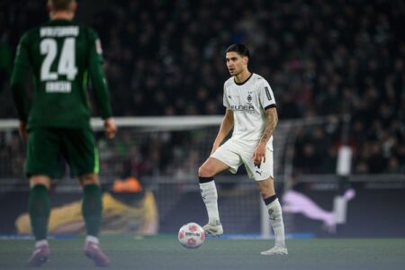 Rating Kevin Diks saat Gladbach menghancurkan Augsburg 4-0