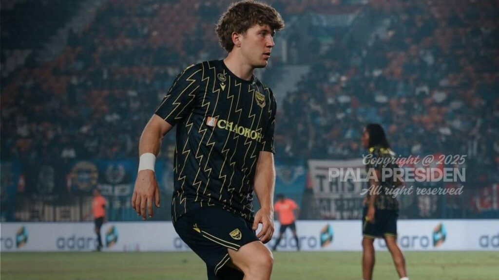 Hilal Tukar Febri: Persib Bandung Datangkan Bintang Rp12,17 M dari Bundesliga?