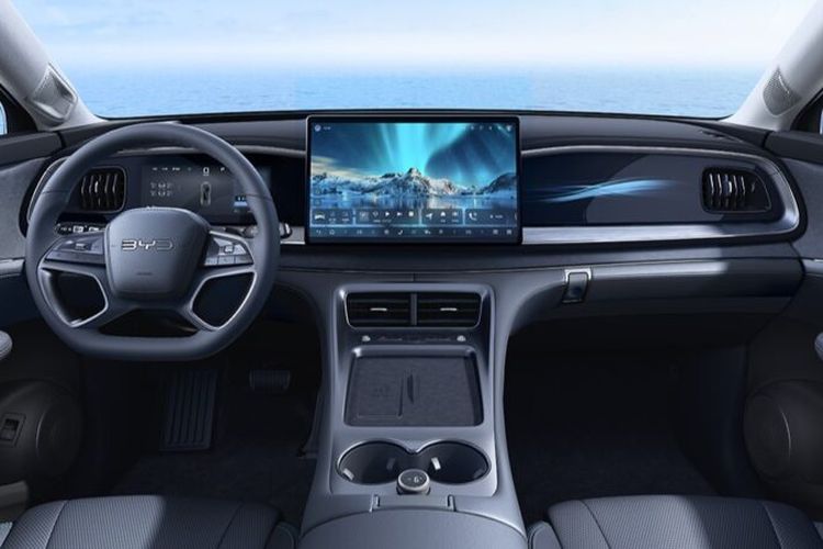 Keselamatan Berkendara: Tombol Fisik Lebih Aman daripada Layar Sentuh?