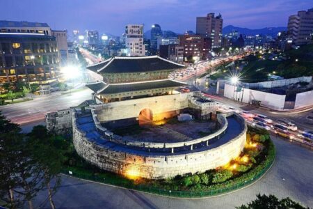 7 aktivitas menarik di Dongdaemun, Seoul yang membuat liburan lebih berkesan