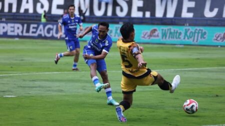 Persib Bandung vs Persija: Gol Beckham dan Drama Kartu Merah