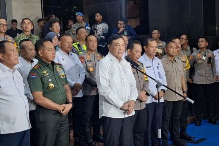 Pengamanan Tahun Baru 2026 Dijamin Kondusif oleh Menko Polkam Djamari