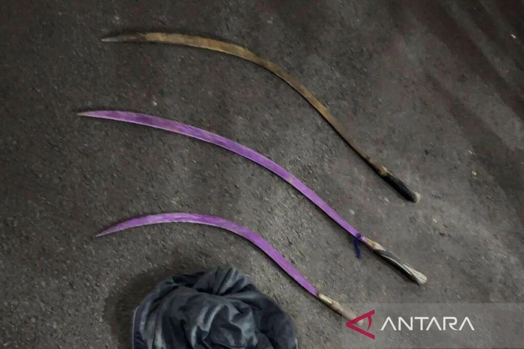 Empat Remaja Bawa Celurit Ditangkap Polisi di Jakarta Pusat