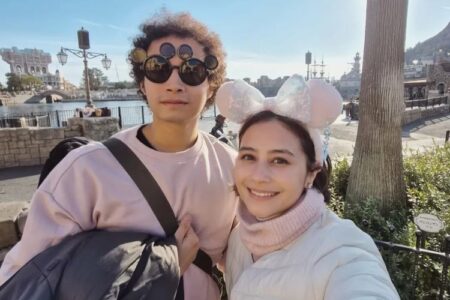 Libur Panjang, Prilly Latuconsina Liburan ke Jepang Bersama Omara Esteghlal