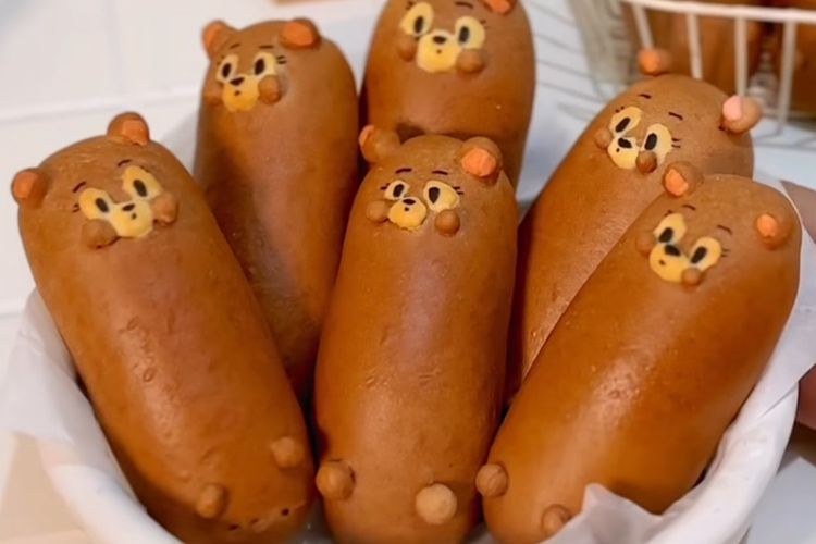 Gemes dan Mengenyangkan, Roti Sosis Jerry Alami untuk Sarapan