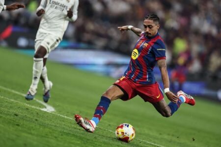 Barcelona Juara Piala Super, Flick Pujikan Mental Raphinha