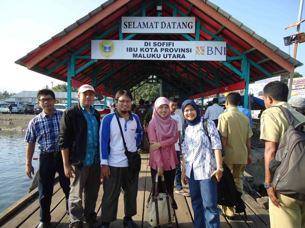 Perjalanan dari Ternate ke Sofifi, Menyeberang Laut Halmahera