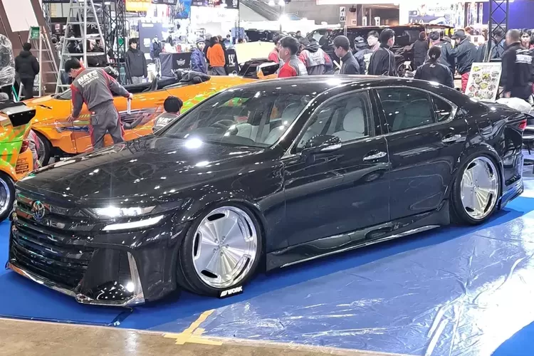 Modifikasi Vellfire sedan di Tokyo Auto Salon 2026 by Mahasiswa