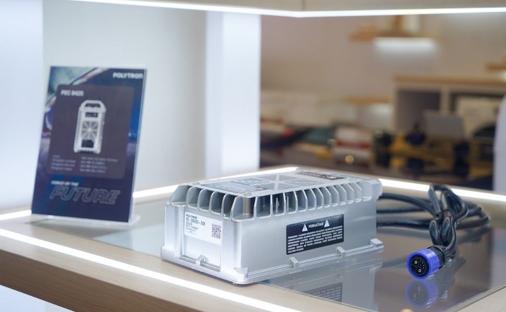 Charger Portabel 25A Polytron Kini Dijual, Touring Lebih Nyaman