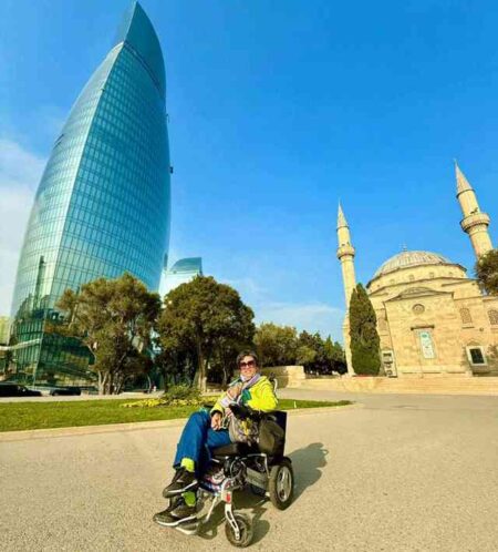 Kota Baku Menerima Persamaan, Menolak Perbedaan dengan Bangga