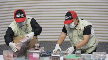 Perbandingan Gaji dan Kekayaan Bupati Pati Sudewo