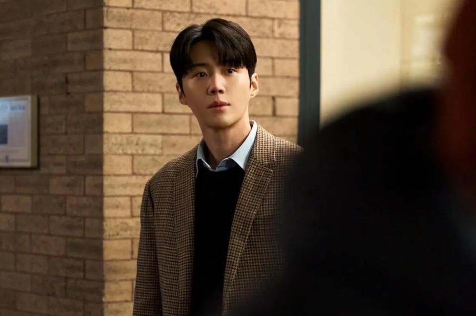 4 Previlese Joo Ho Jin di Drakor Can This Love Be Translated?