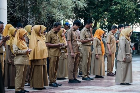 Pj Sekda Banjarnegara Tursiman Pimpin Apel Perdana, Tekankan Kemandirian Fiskal
